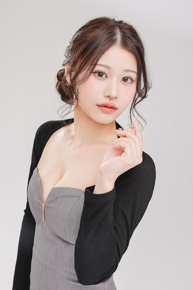 白咲 りおなプロフィール写真3